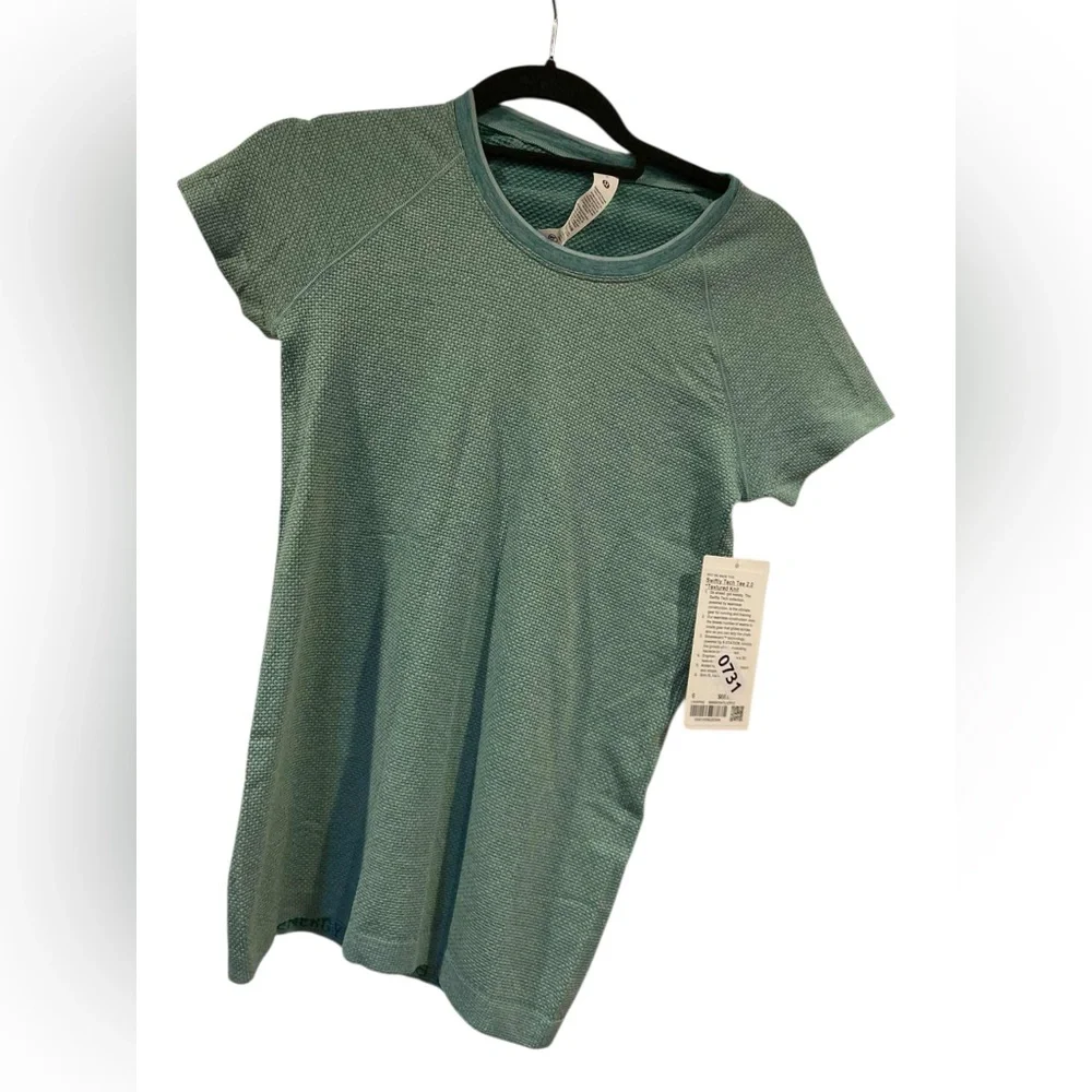 NWT Lululemon swiftly tech tee GEMWEAVE SEA MIST/SONIC TEAL/CRYSTALLIZE Size: 6